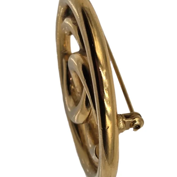 #1 Chanel Coco Mark Gold Interlocking C Brooch - Picture 12 of 15